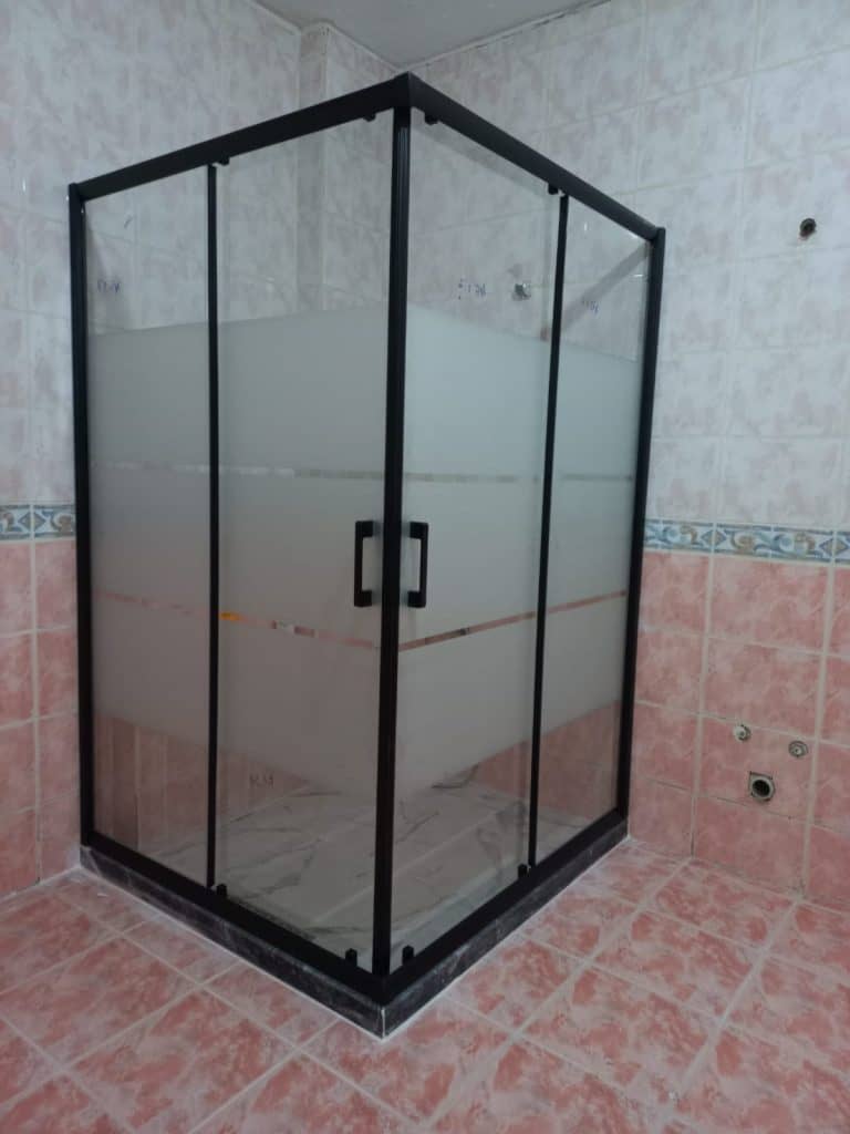 Siyah Cam Duşakabin